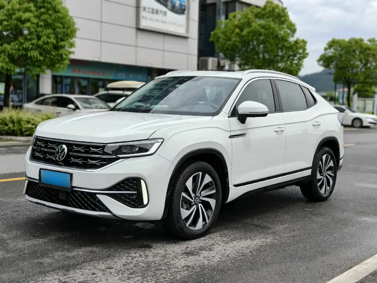 2023 Volkswagen Tayron X 2.0T 186HP L4 7DCT