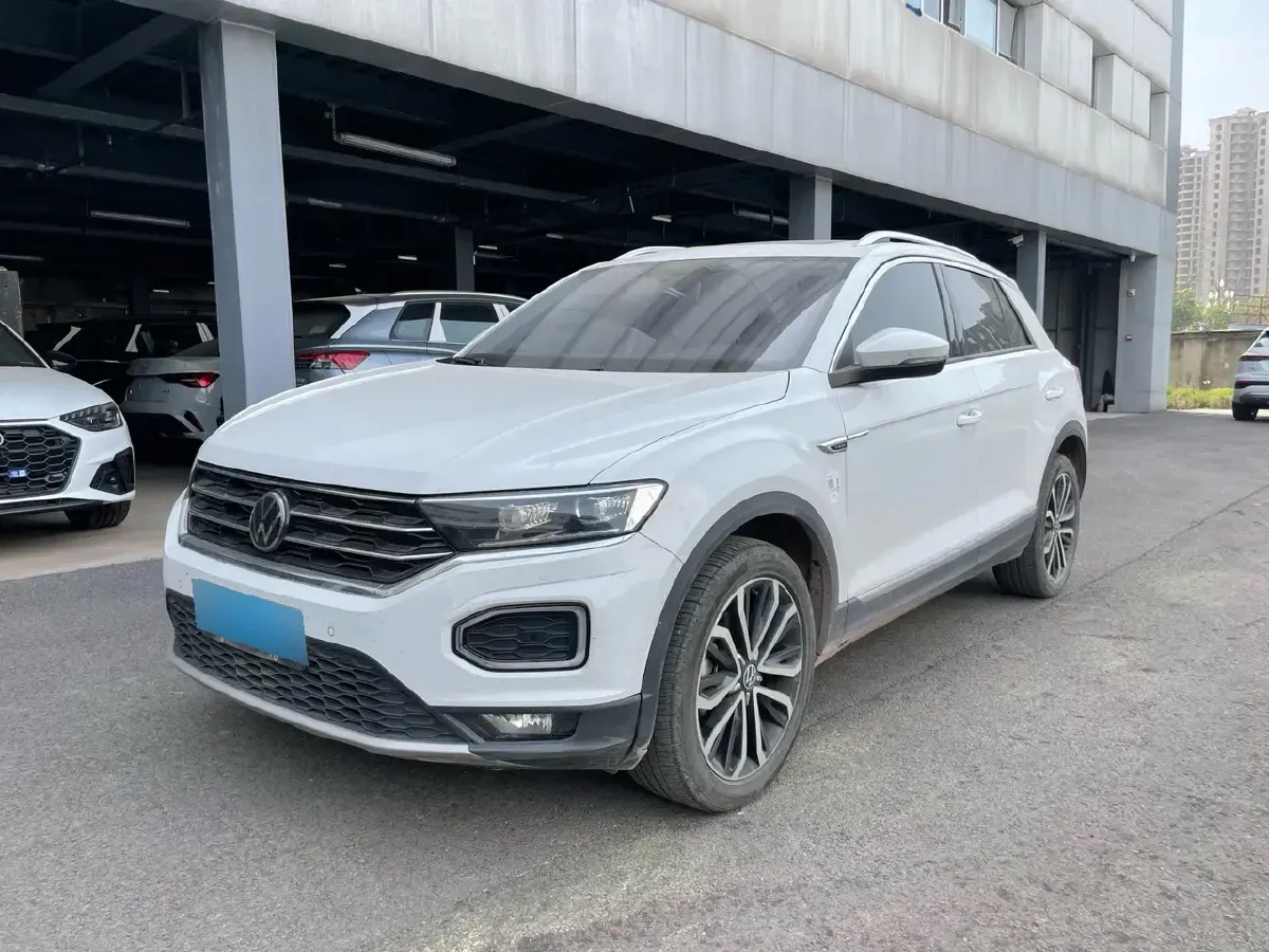 2022 Volkswagen T-Roc 1.4T 150HP L4 7DCT