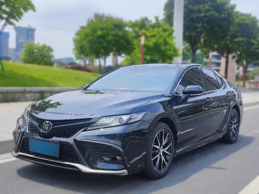 2021 Toyota Camry 2.5L 209HP L4 8AT