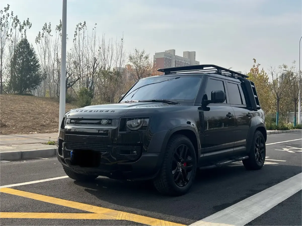 2023 Land Rover Defender 3.0T 400HP L6 8AT