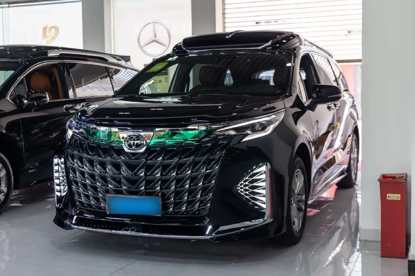 2024 Toyota Sienna 2.5L 189HP L4 E-CVT Hybrid