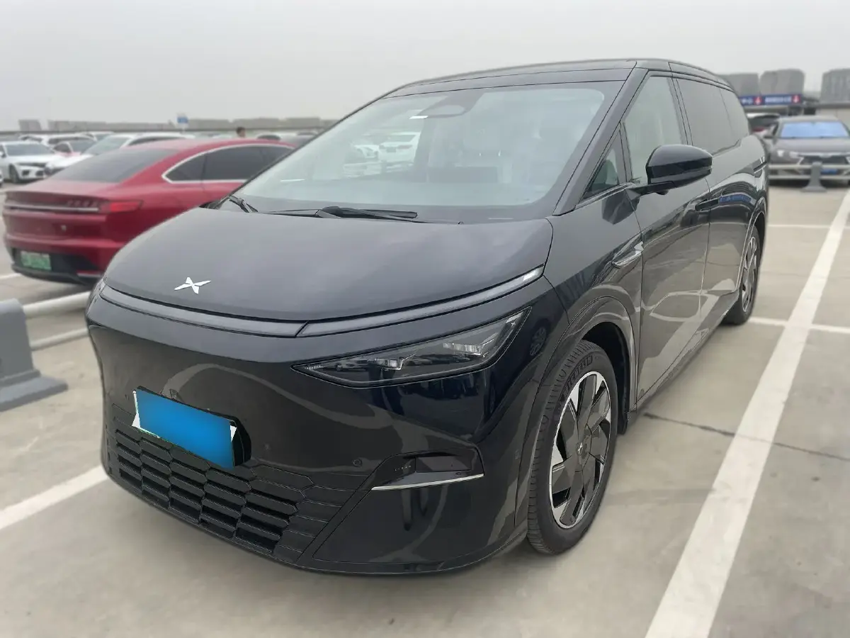 2024 Xpeng X9 BEV 101.5KWH
