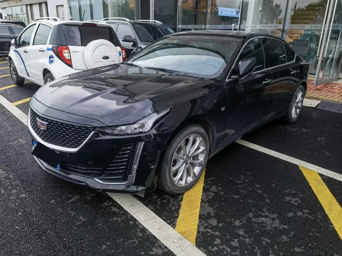 2022 Cadillac CT5 2.0T 237HP L4 10AT