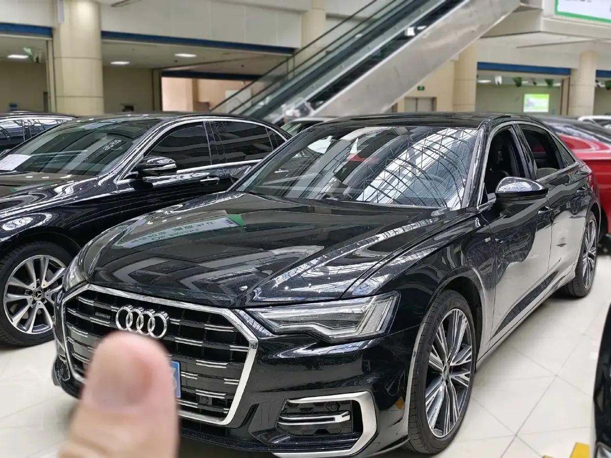 2024 Audi A6L 2.0T 245HP L4 7DCT