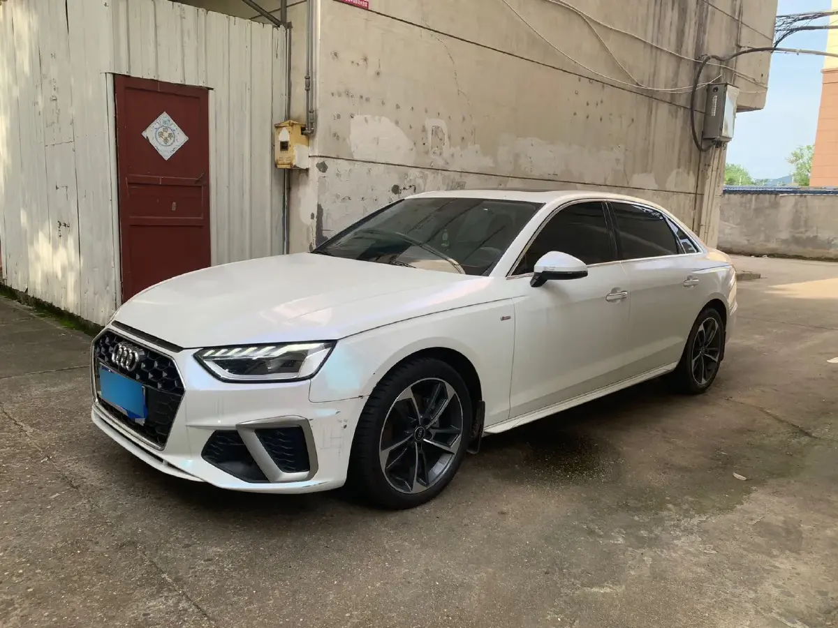2020 Audi A4L 2.0T 150HP L4 7DCT