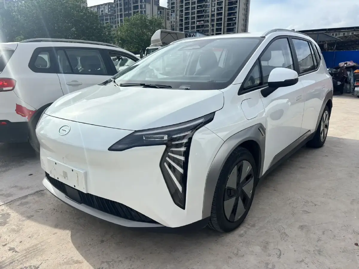 2024 Aion Y BEV 49.75KWH