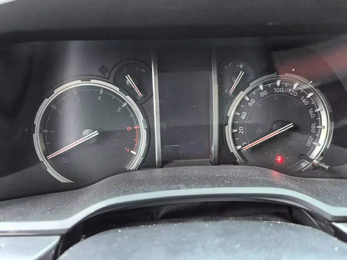 2020 Toyota Yaris 1.6T 261HP L3 6MT,autocango,china used car exporter,china ev exporter,chinese used car exporter,chinese used ev exporter