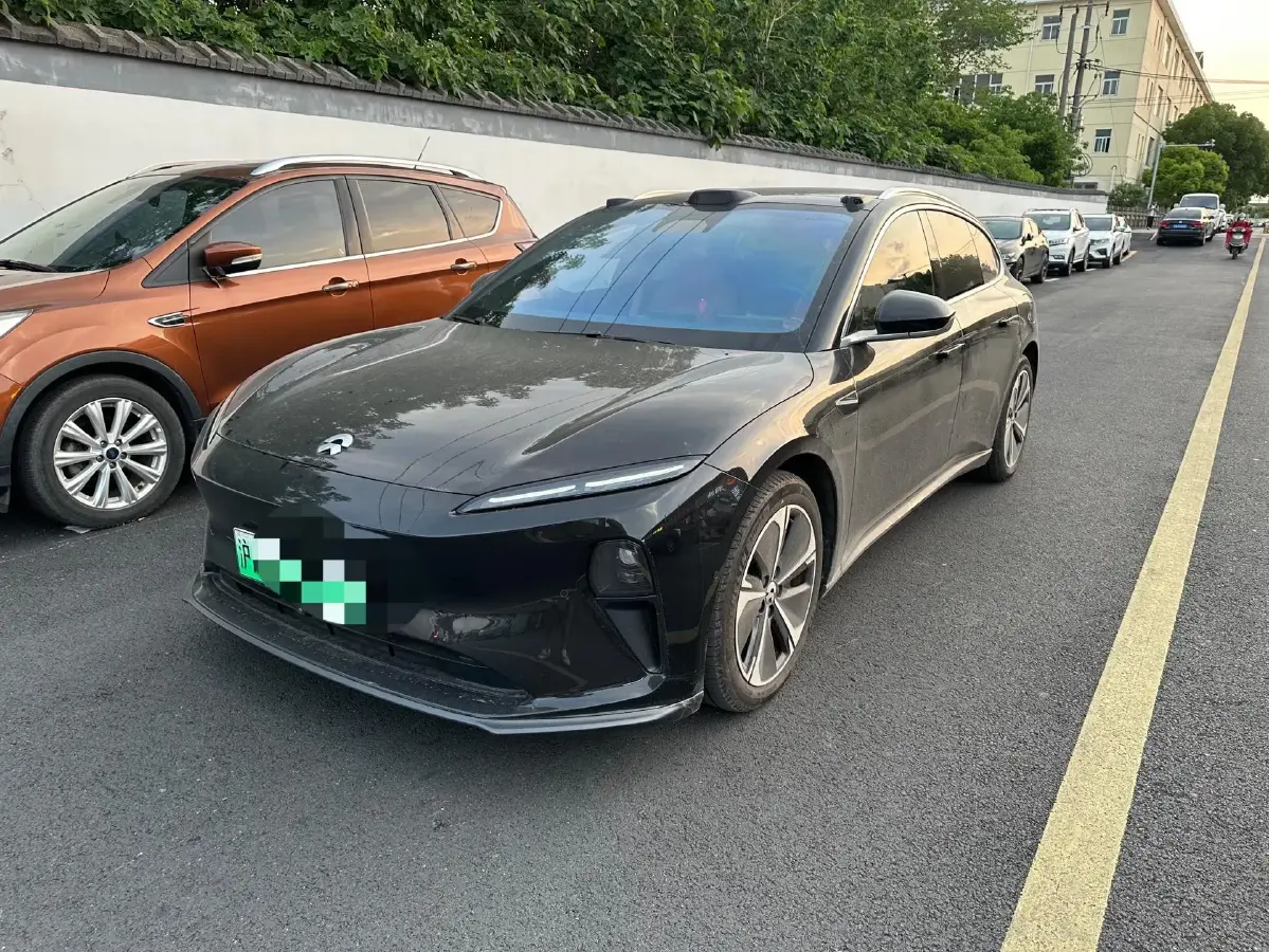 2023 NIO ET5T BEV 75KWH