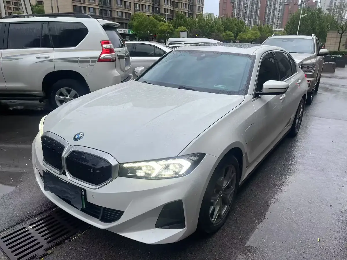 2022 BMW i3 BEV 70KWH