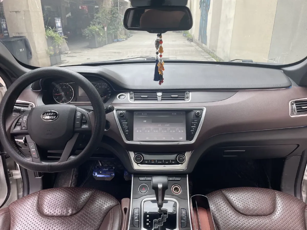 2016 Landwind X7 2.0T 190HP L4 8AT,autocango,china used car exporter,china ev exporter,chinese used car exporter,chinese used ev exporter