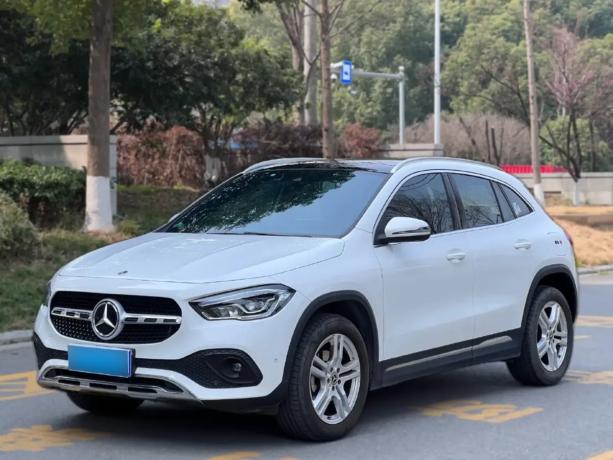 2022 Mercedes-Benz GLA Class 1.3T 136HP L4 7DCT