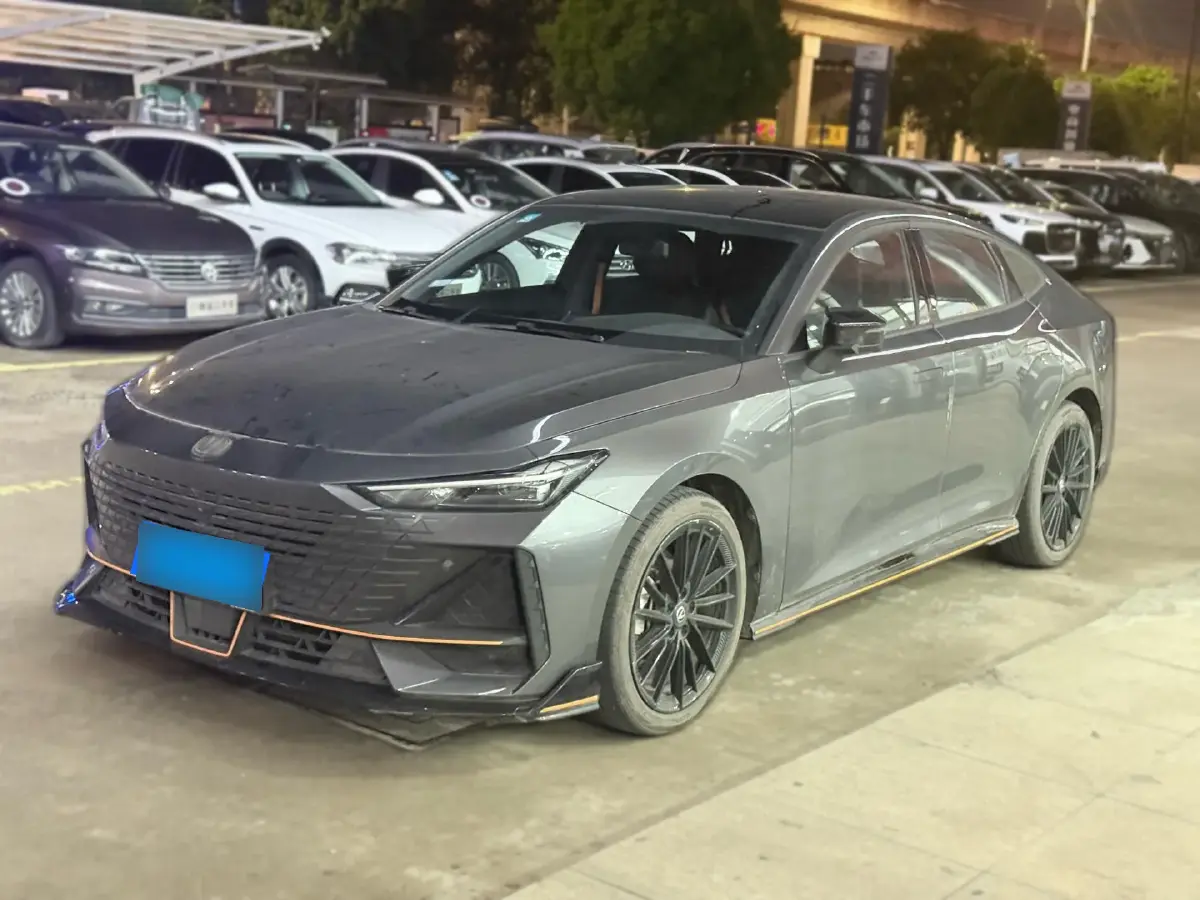 2022 ChangAn UNI-V 1.5T 188HP L4 7DCT