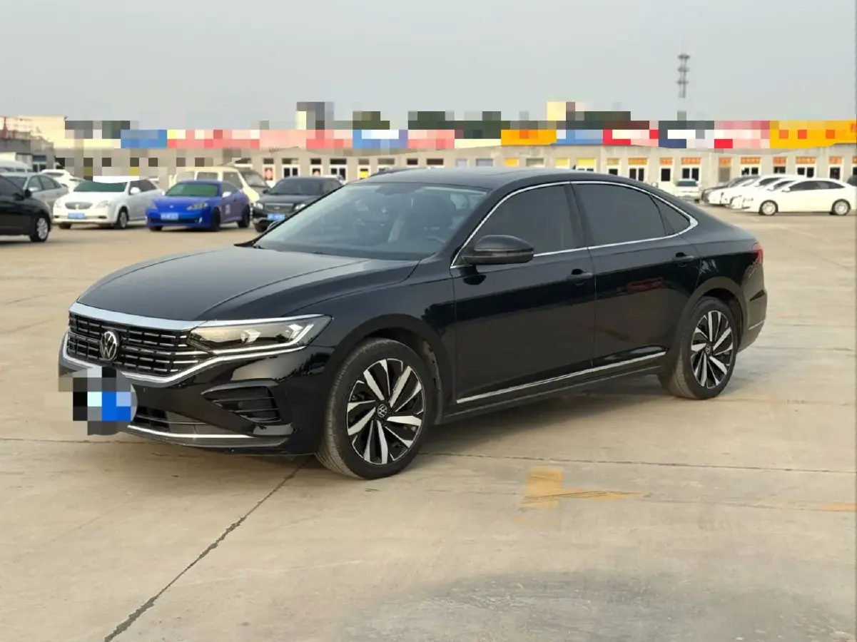 2022 Volkswagen Passat 2.0T 186HP L4 7DCT