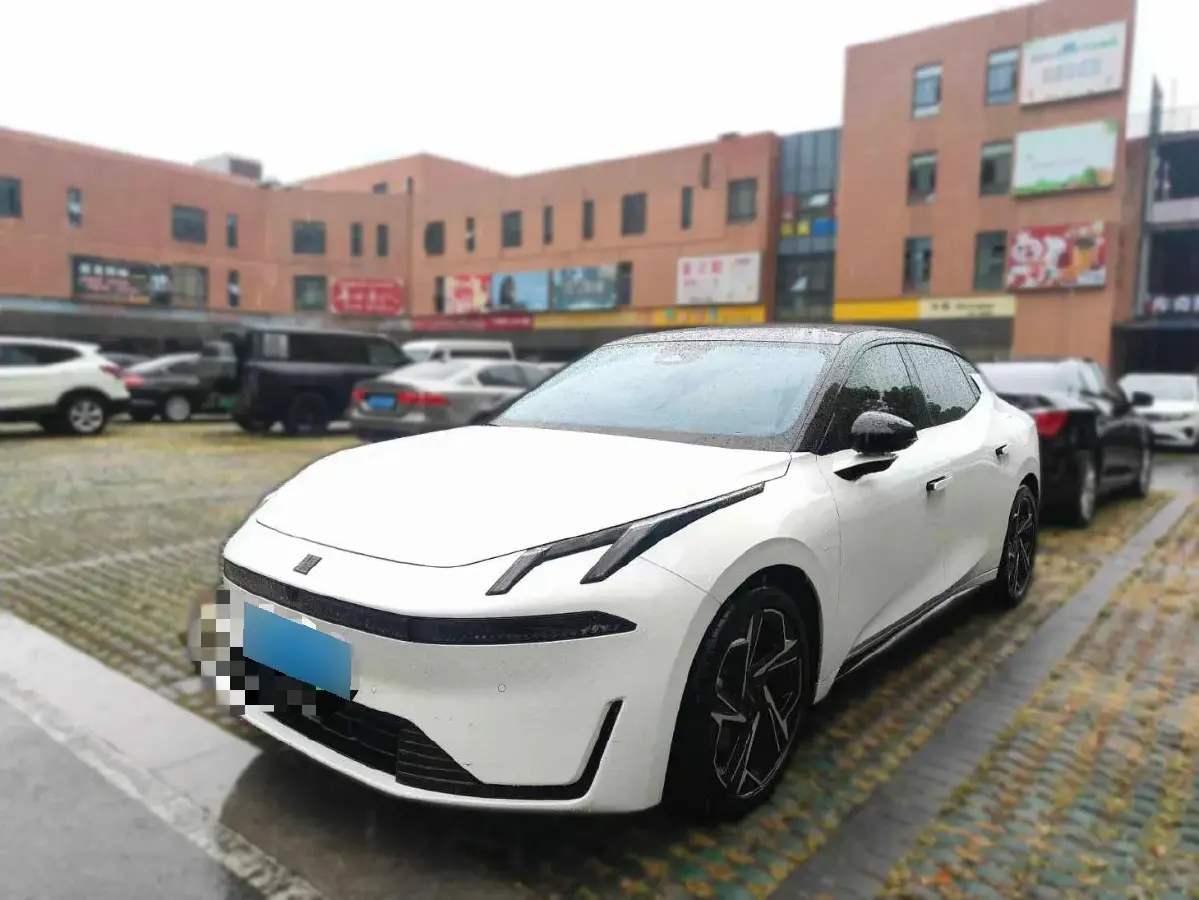 2024 LYNK&CO 07 EM-P 1.5T 163HP L4 3DHT PHEV 18.99KWH