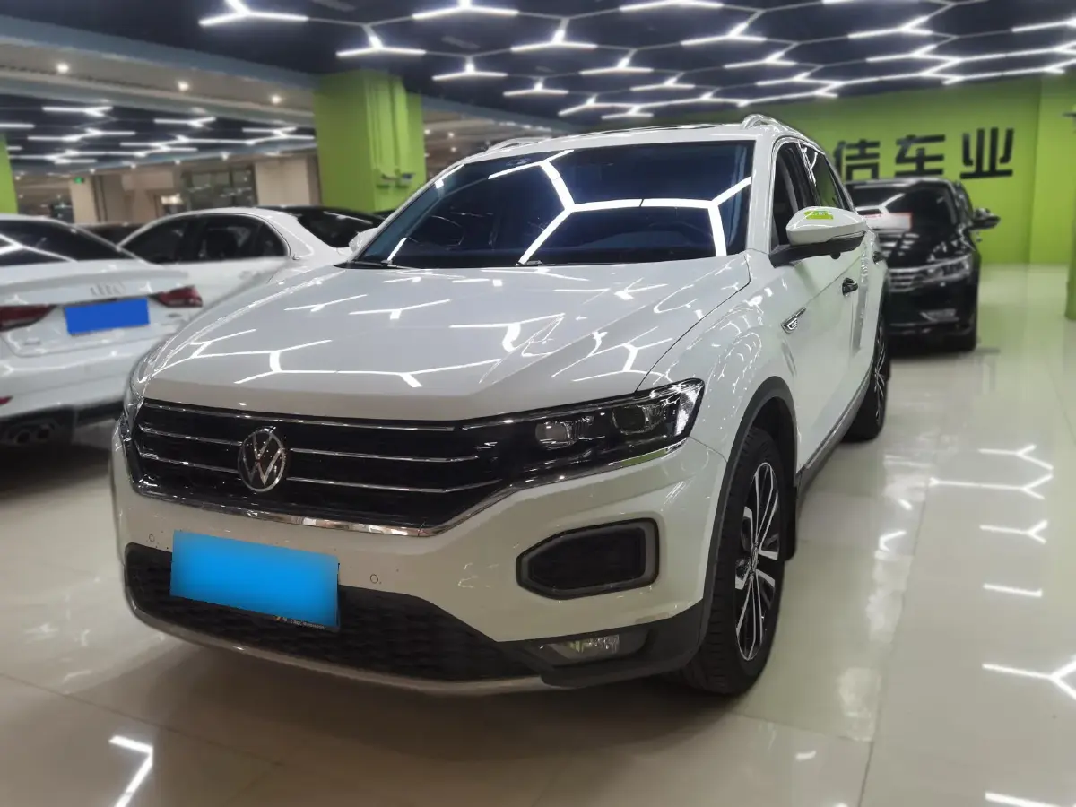 2022 Volkswagen T-Roc 1.4T 150HP L4 7DCT