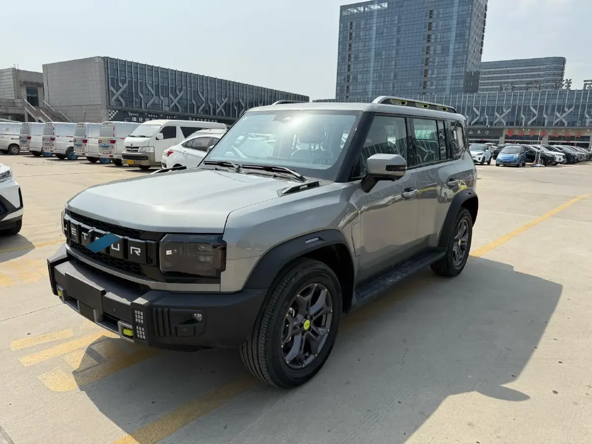 2023 Jetour Traveller 2.0T 254HP L4 7DCT