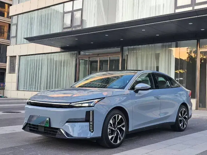 2023 Geely Galaxy L6 1.5T 163HP L4 3DHT PHEV