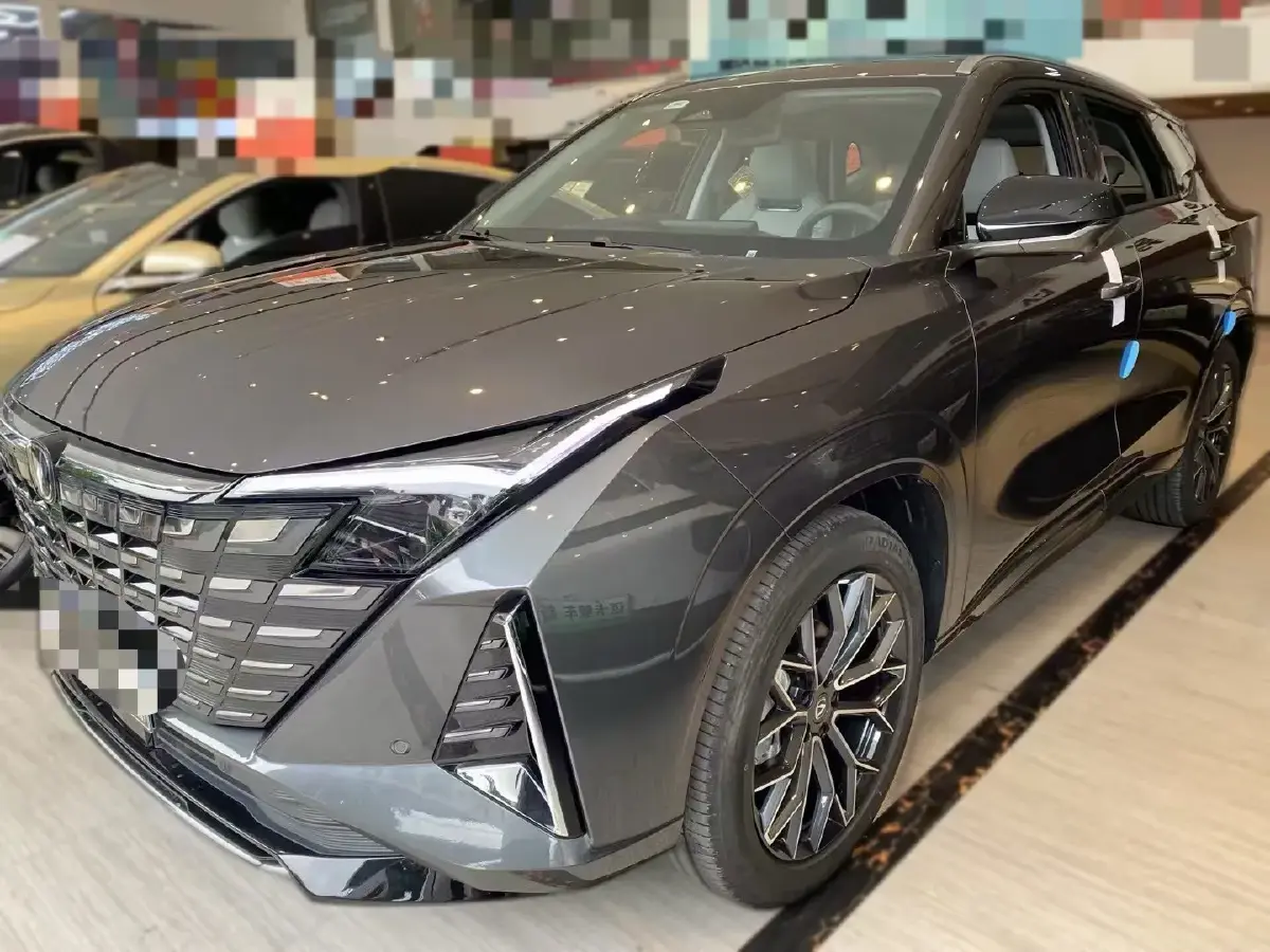 2025 ChangAn UNI-Z 1.5T 188HP L4 7DCT