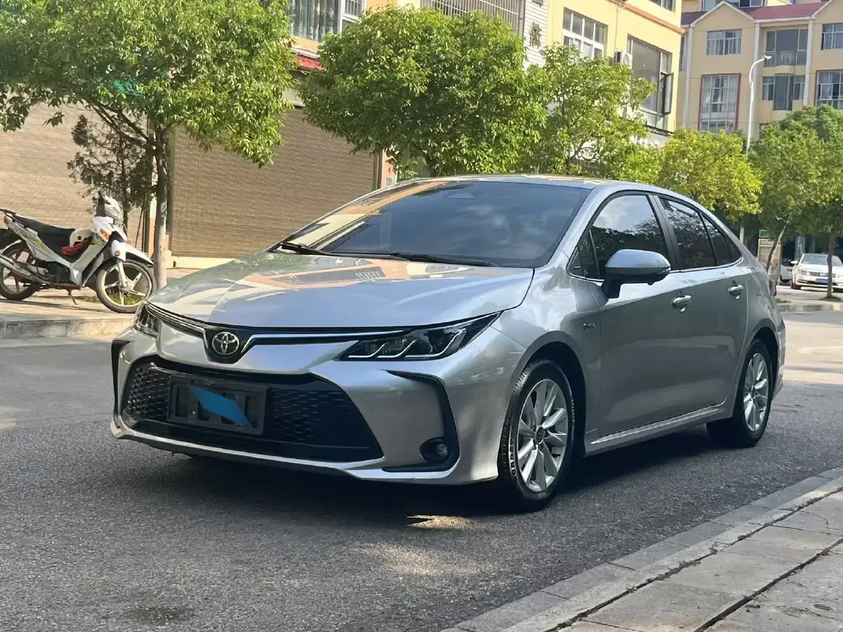 2024 Toyota Corolla 1.8L 98HP L4 E-CVT Hybrid