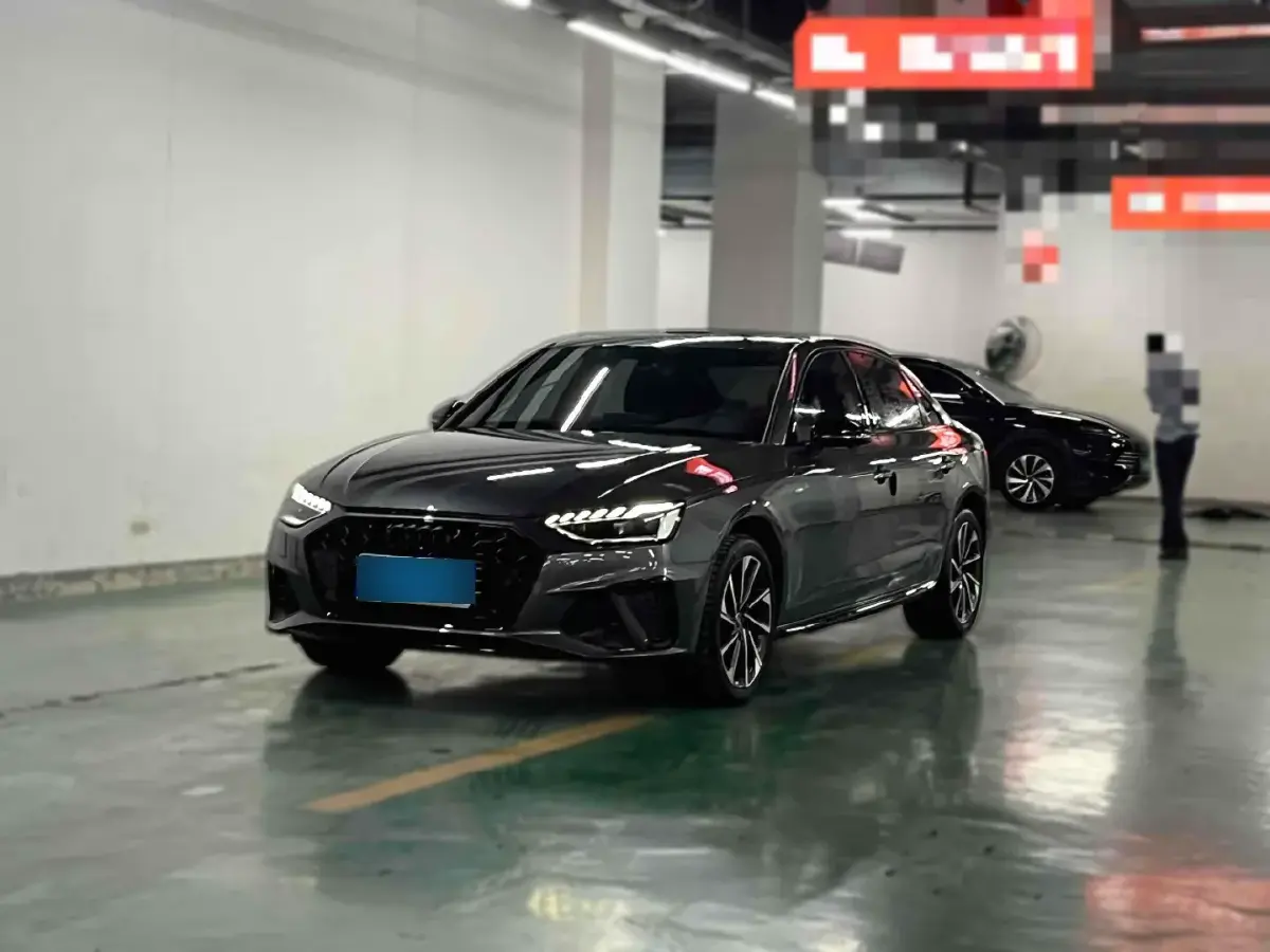 2023 Audi A4L 2.0T 190HP L4 7DCT