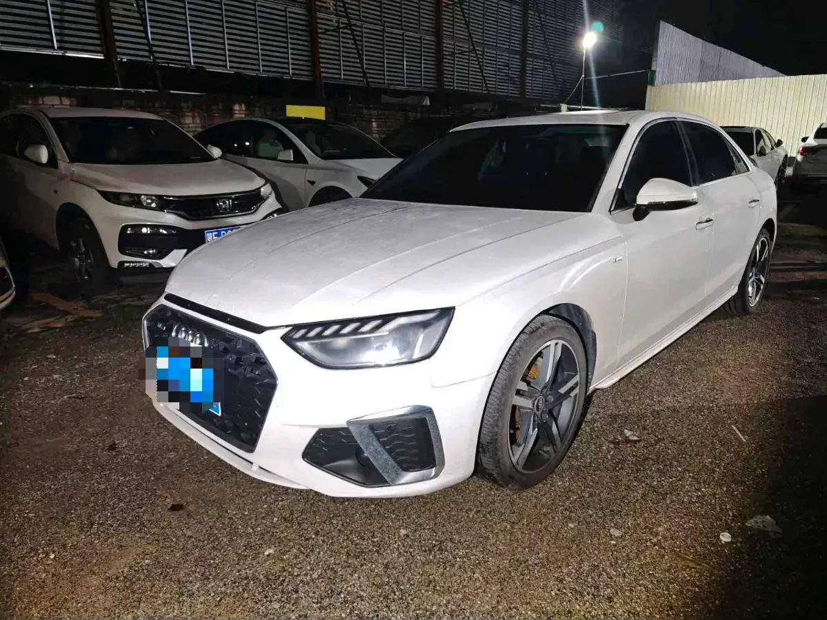 2023 Audi A4L 2.0T 190HP L4 7DCT