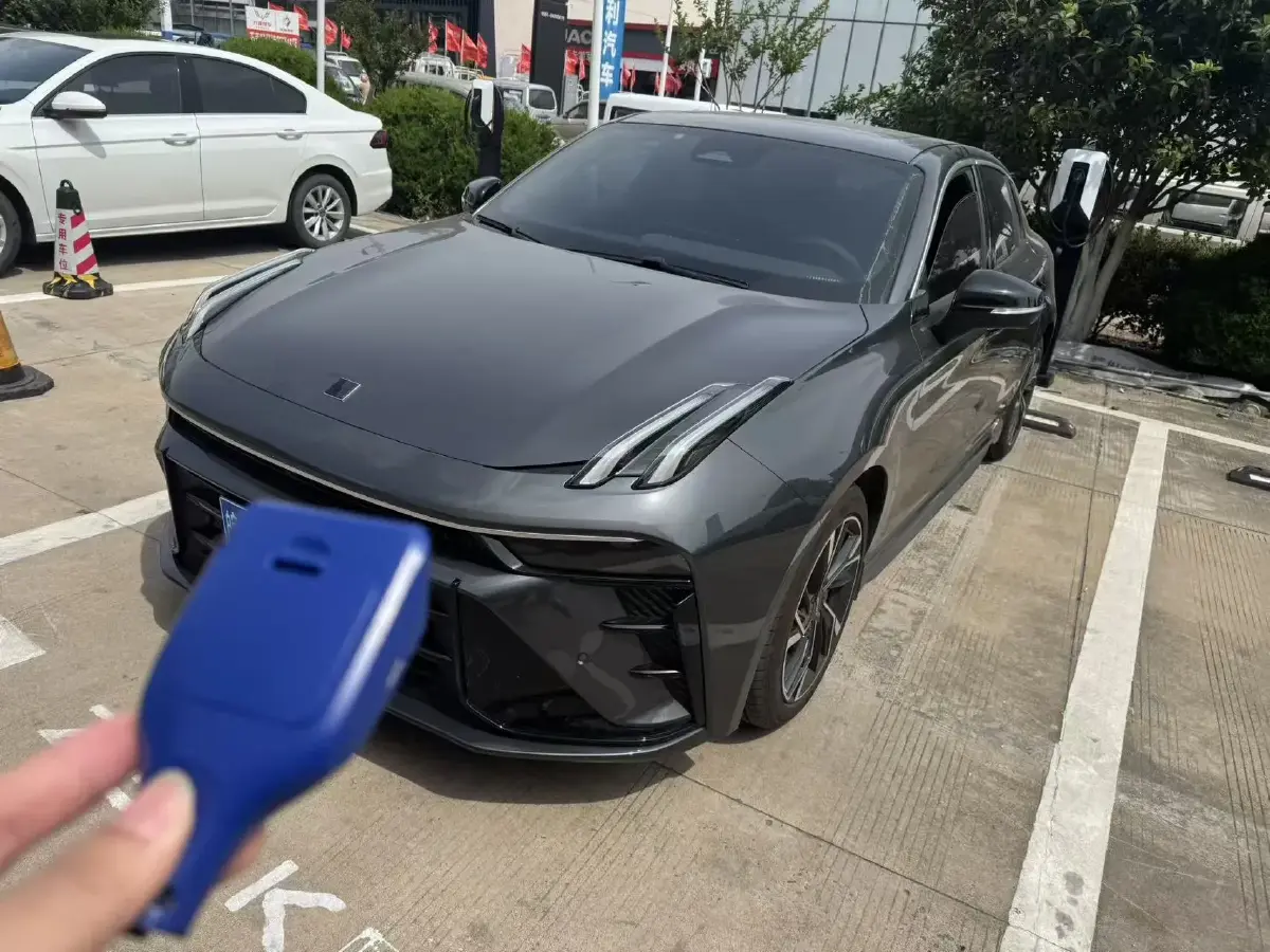 2023 LYNK&CO 03 1.5T 181HP L4 7DCT