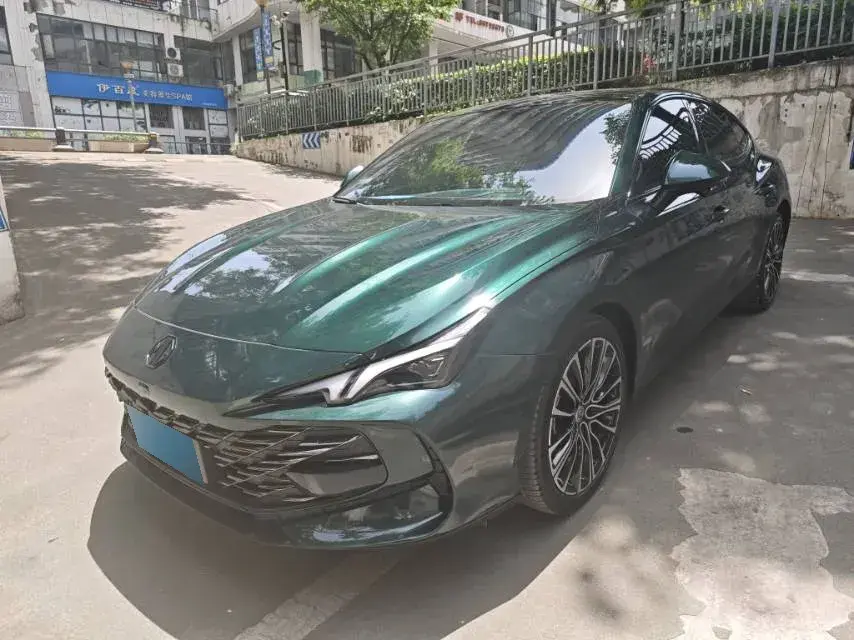 2023 MG 7 2.0T 261HP L4 9AT