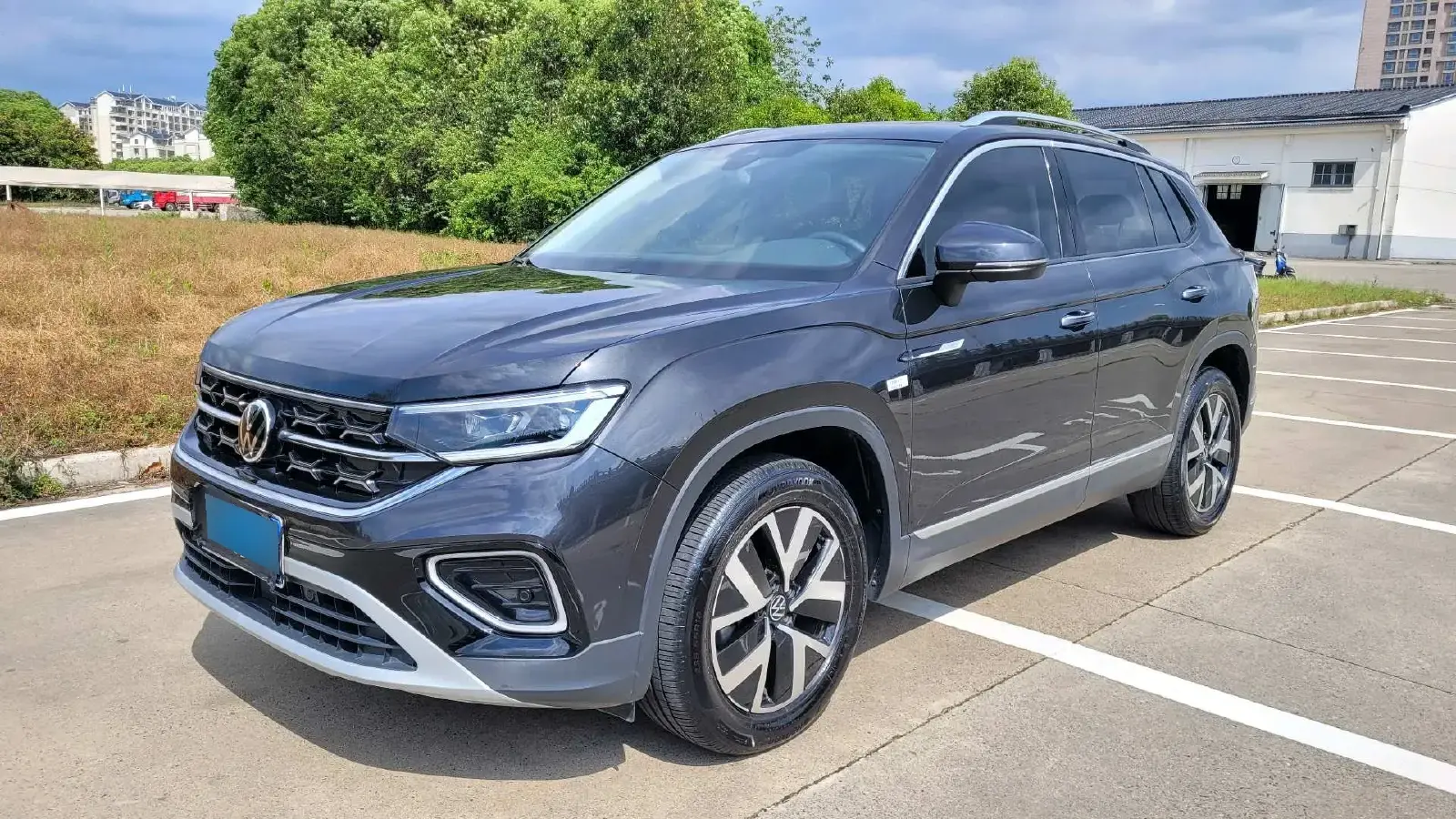 2023 Volkswagen Tayron 2.0T 186HP L4 7DCT