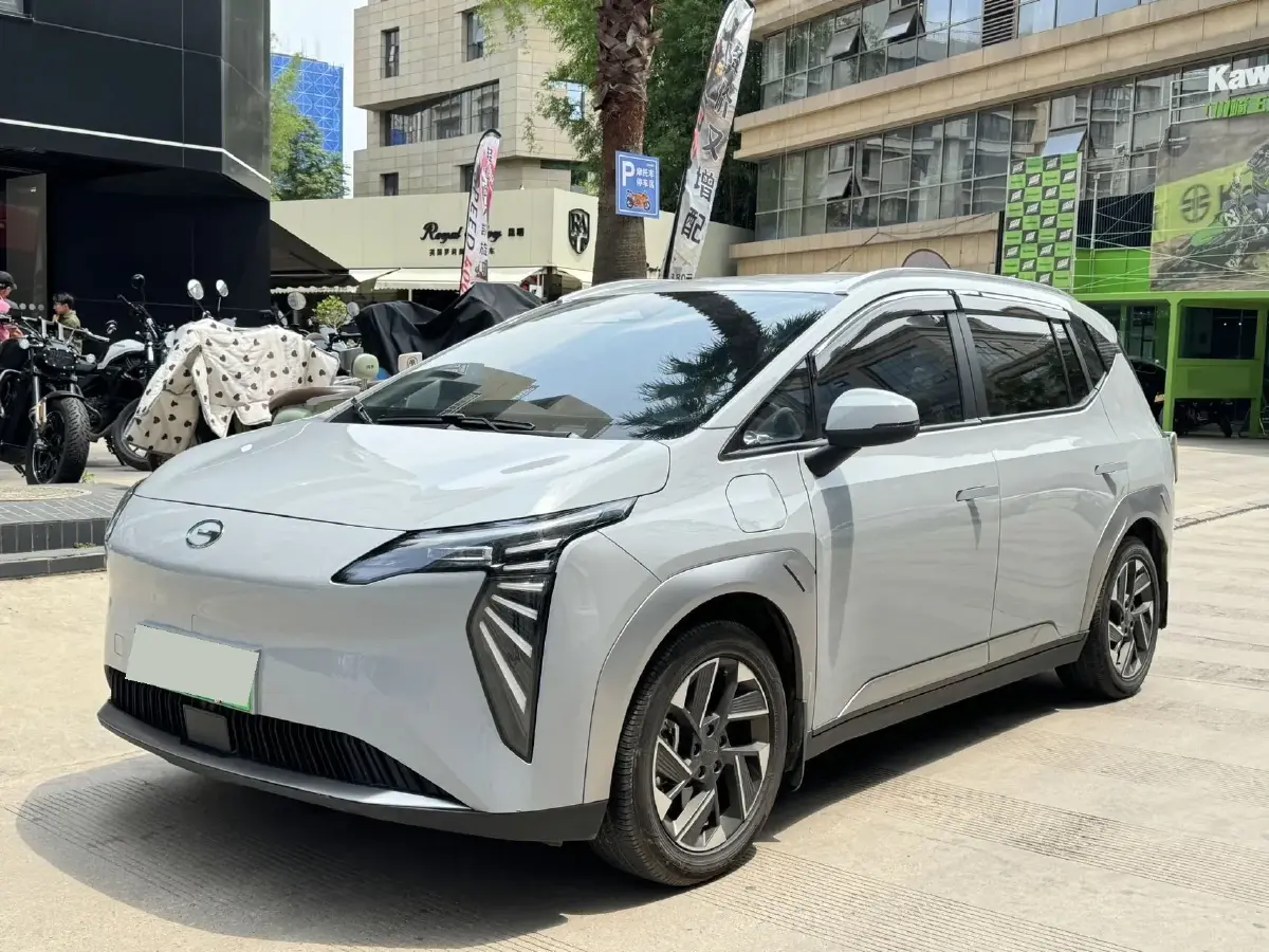 2023 Aion Y BEV 61.7KWH