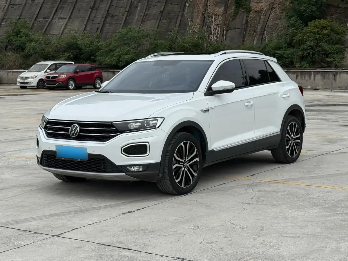 2022 Volkswagen T-Roc 1.4T 150HP L4 7DCT