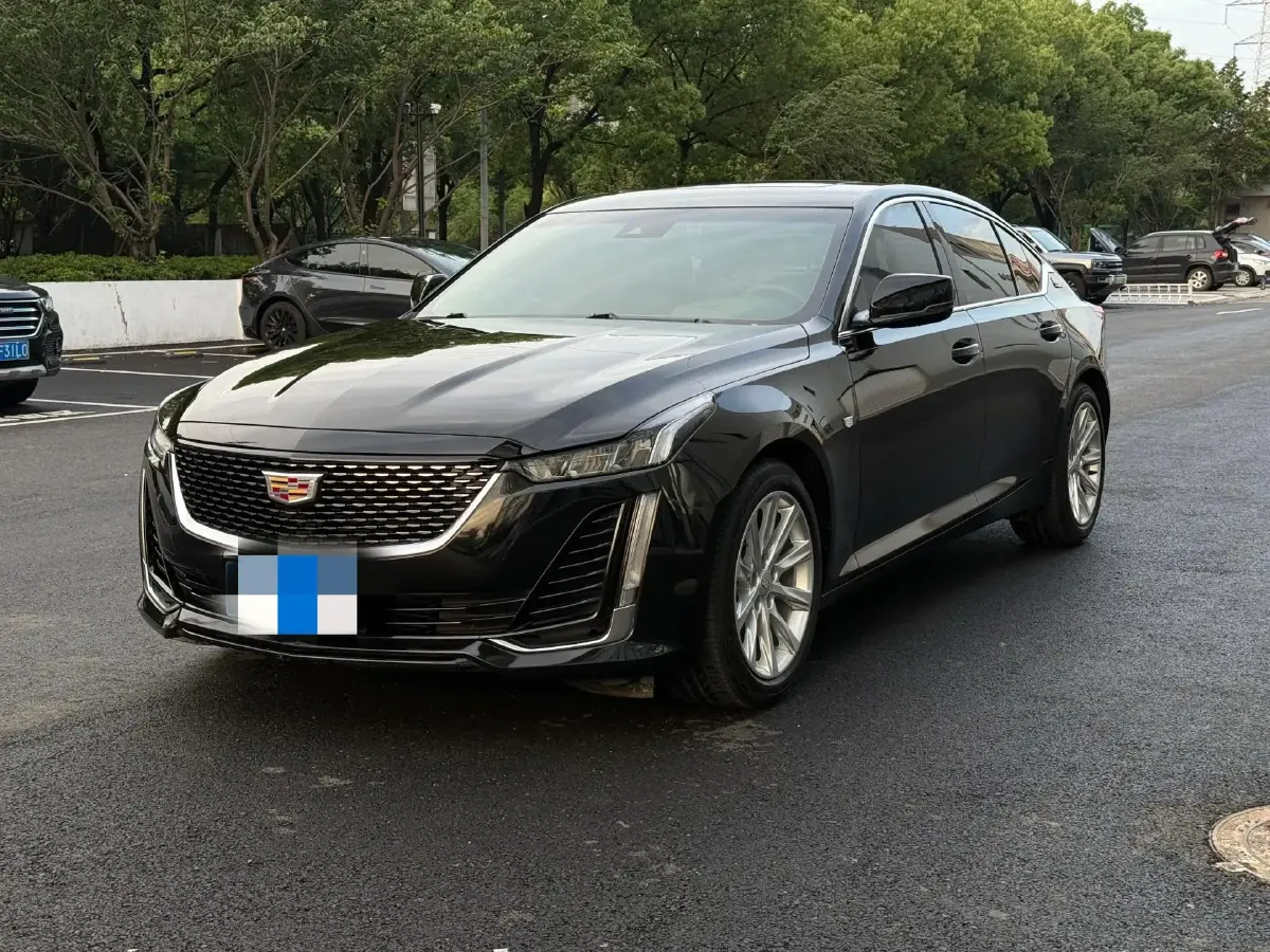 2022 Cadillac CT5 2.0T 237HP L4 10AT
