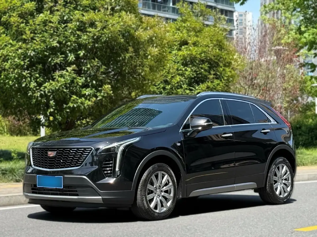 2023 Cadillac XT4 2.0T 237HP L4 9AT