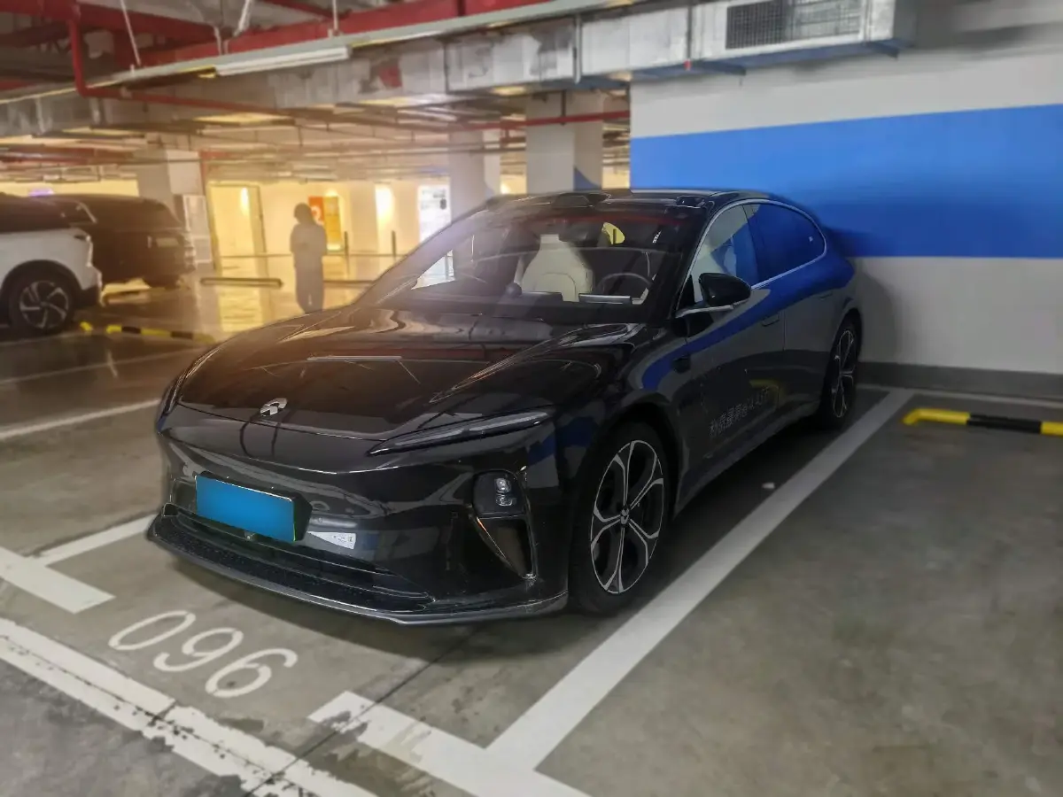 2024 NIO ET5T BEV 75KWH