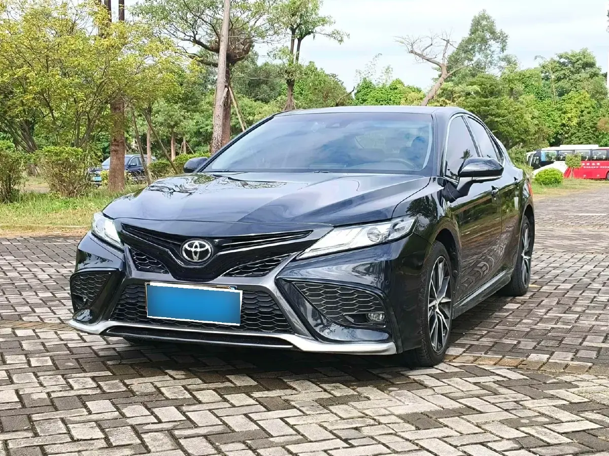 2021 Toyota Camry 2.5L 209HP L4 8AT