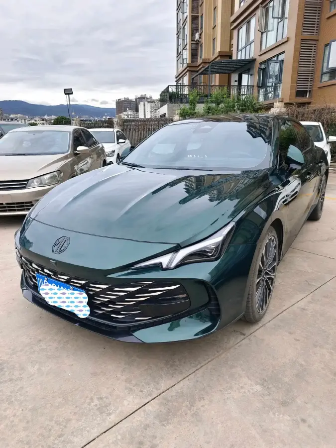 2023 MG 7 2.0T 261HP L4 9AT