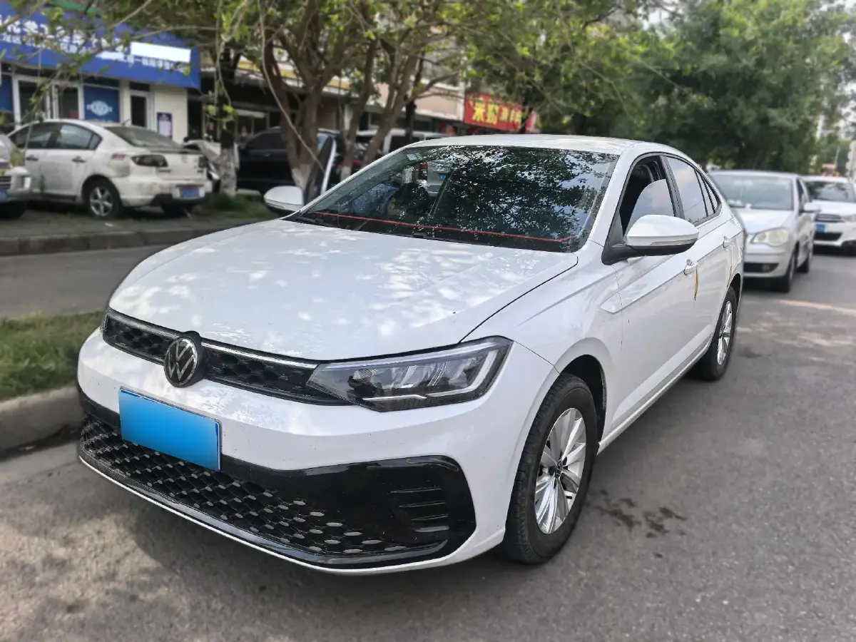 2023 Volkswagen Lavida 1.5L 110HP L4 5MT