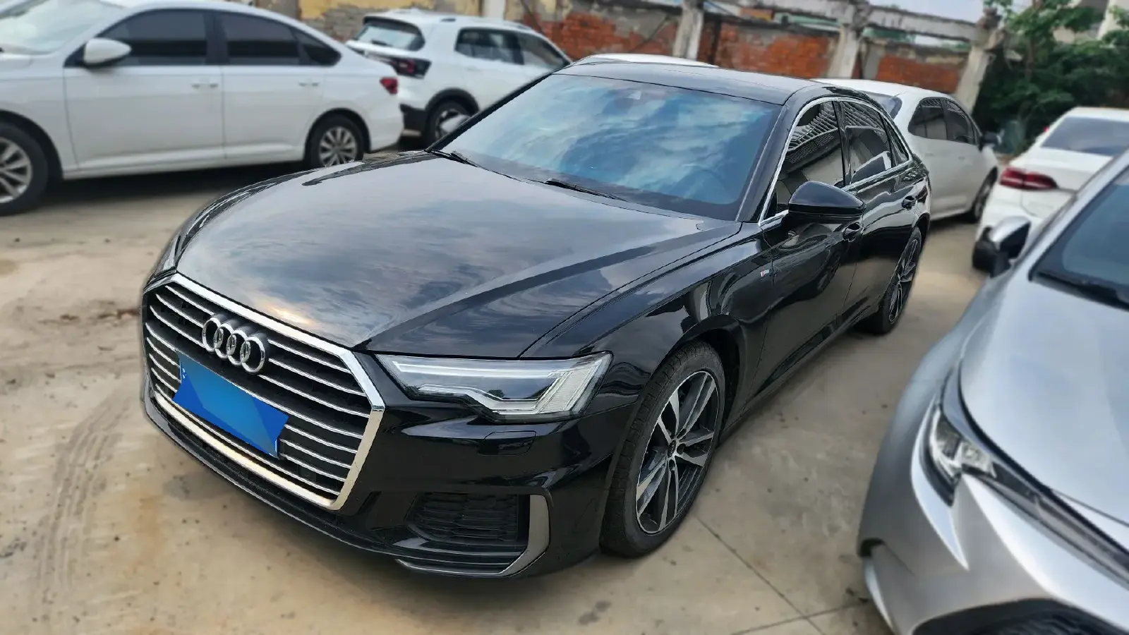 2022 Audi A6L 2.0T 190HP L4 7DCT
