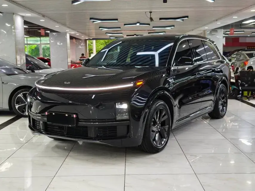 2023 Li L8 Range Extended 154HP REEV 40.9KWH