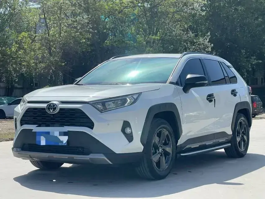 2022 Toyota RAV4 2.0L 171HP L4 CVT