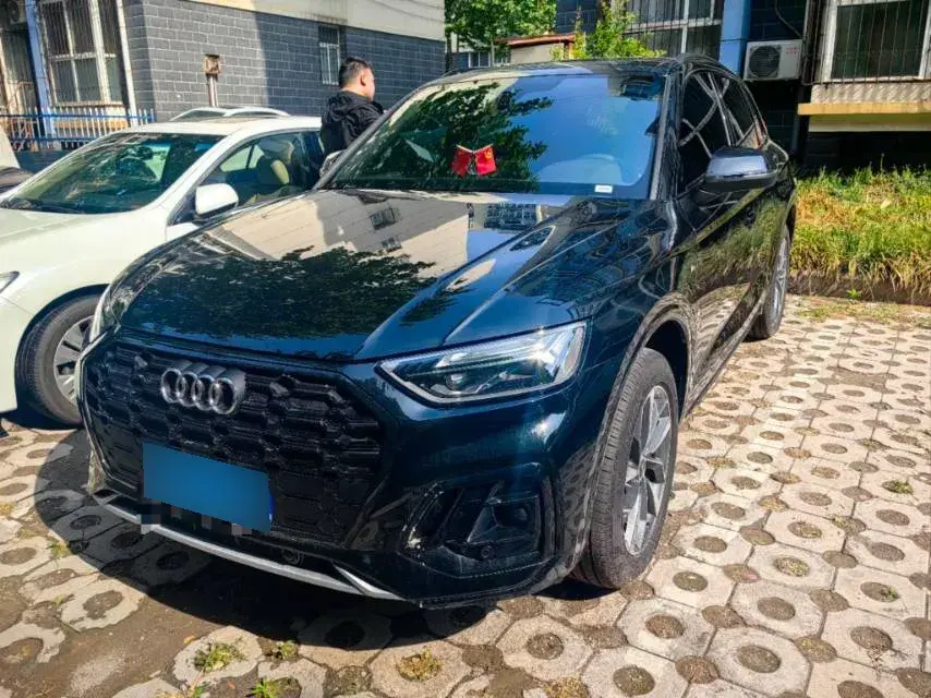 2025 Audi Q5L 2.0T 245HP L4 7DCT