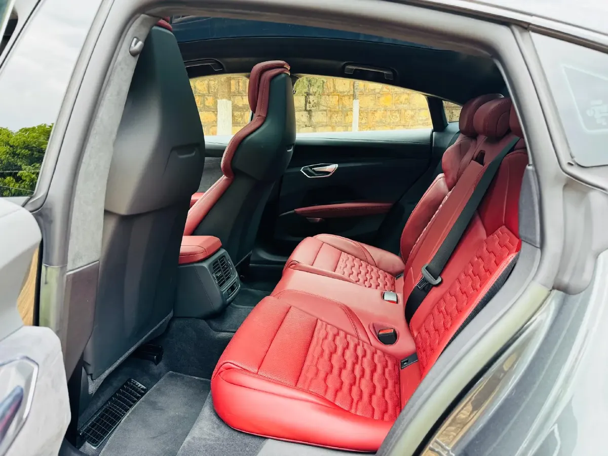 2023 Audi RS e-tron GT 2AT BEV 93.4KWH,autocango,china used car exporter,china ev exporter,chinese used car exporter,chinese used ev exporter