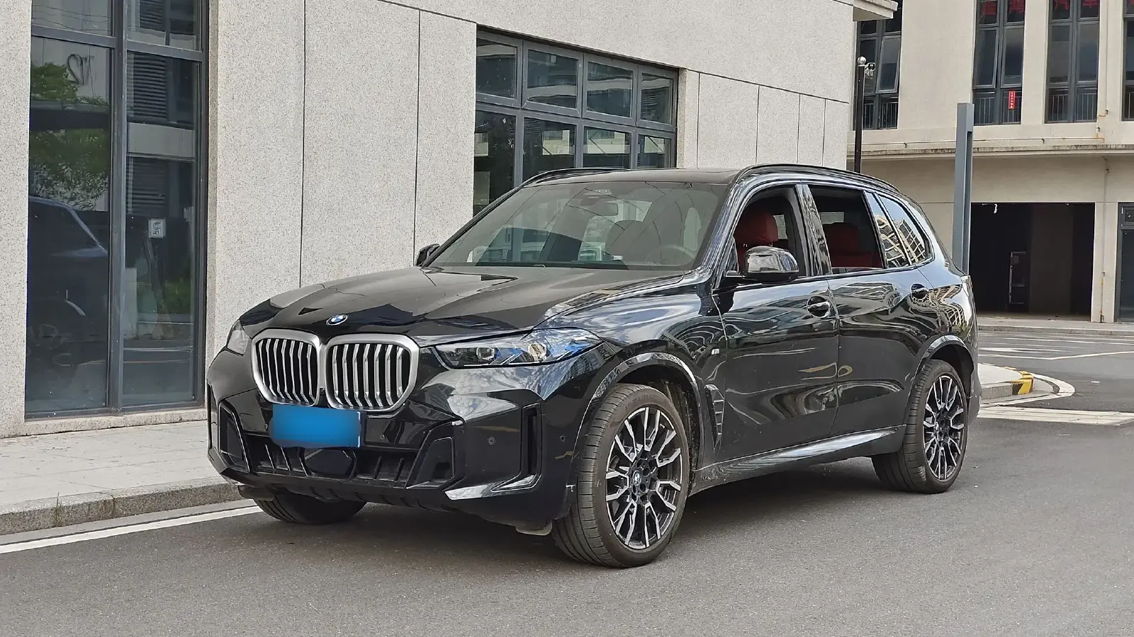 2023 BMW X5 3.0T 381HP L6 8AT