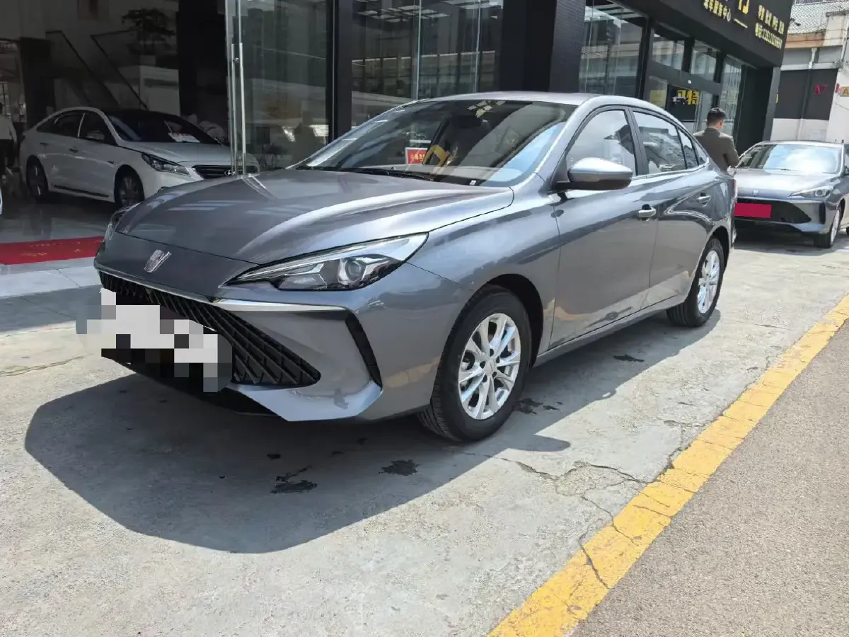 2023 Roewe i5 1.5L 129HP L4 CVT