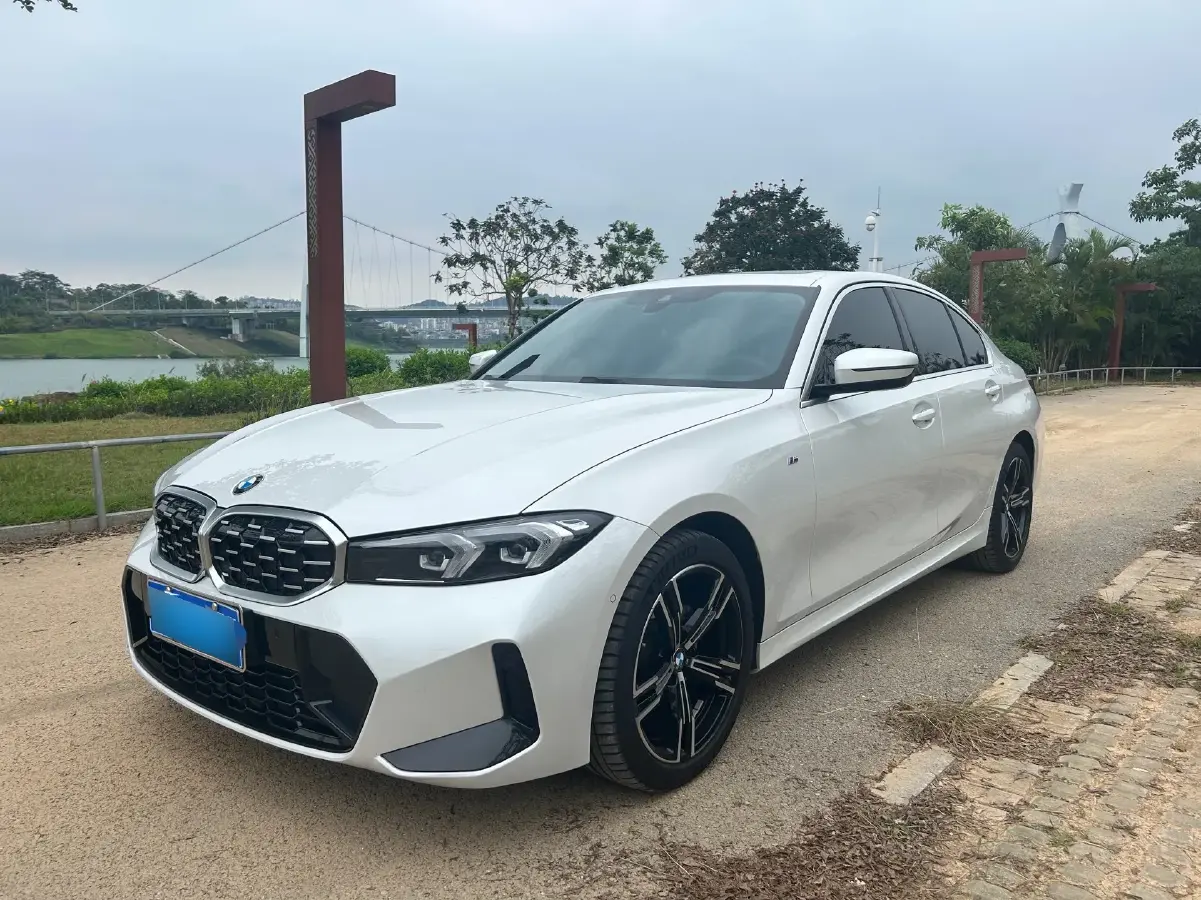 2023 BMW 3 Series 2.0T 184HP L4 8AT