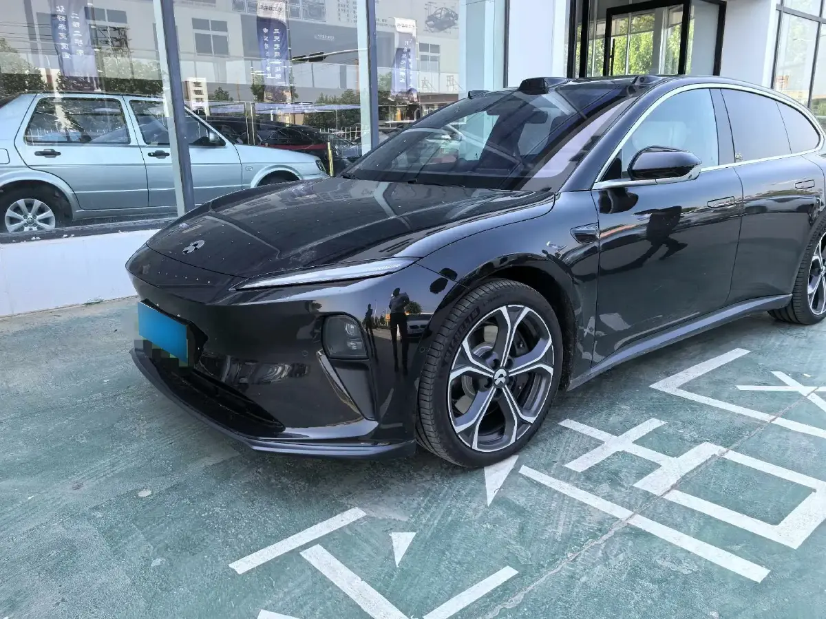 2024 NIO ET5T BEV 75KWH