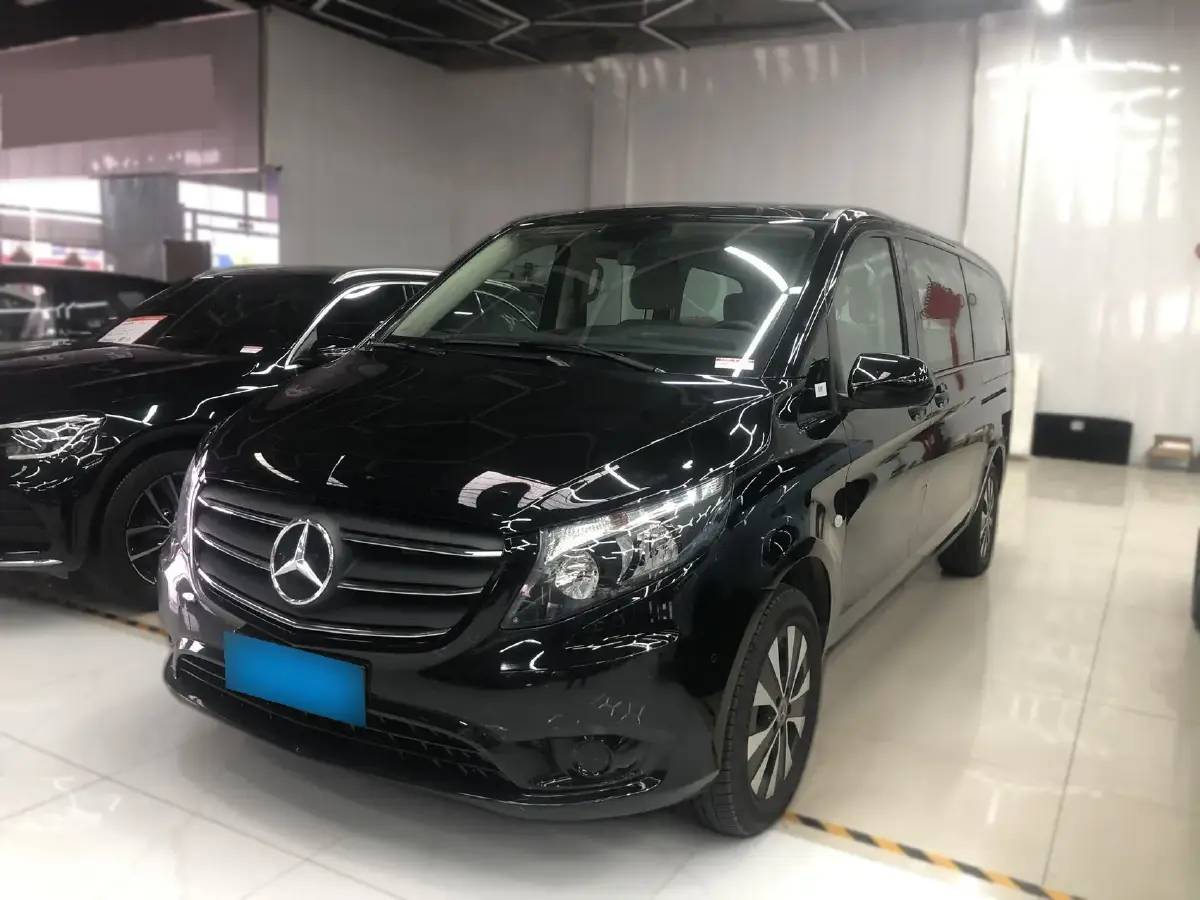 2023 Mercedes-Benz Vito 2.0T 211HP L4 9AT
