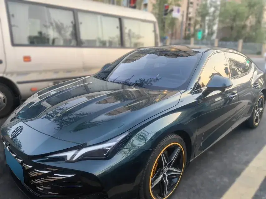 2023 MG 7 2.0T 261HP L4 9AT