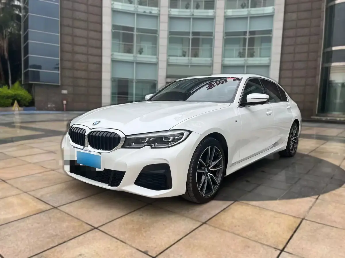 2022 BMW 3 Series 2.0T 156HP L4 8AT