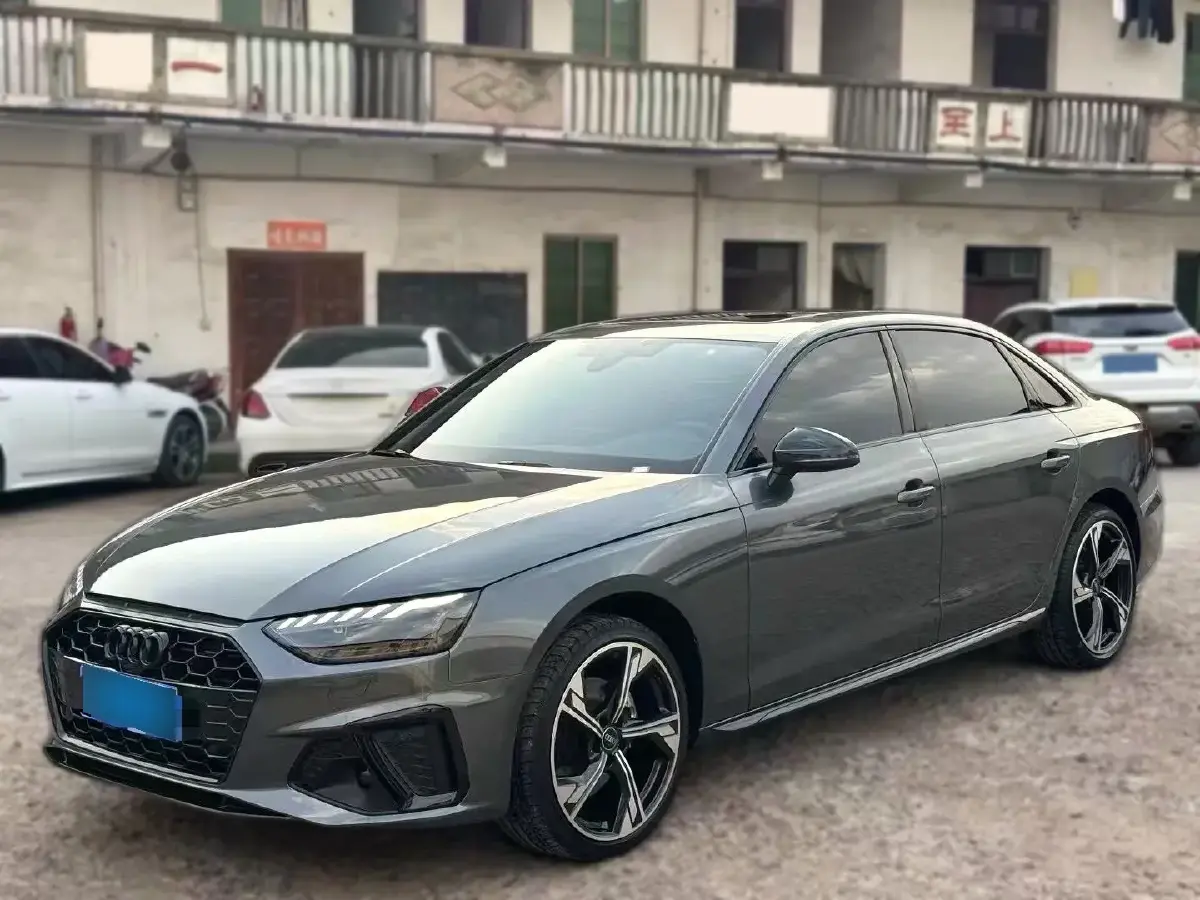 2024 Audi A4L 2.0T 190HP L4 7DCT