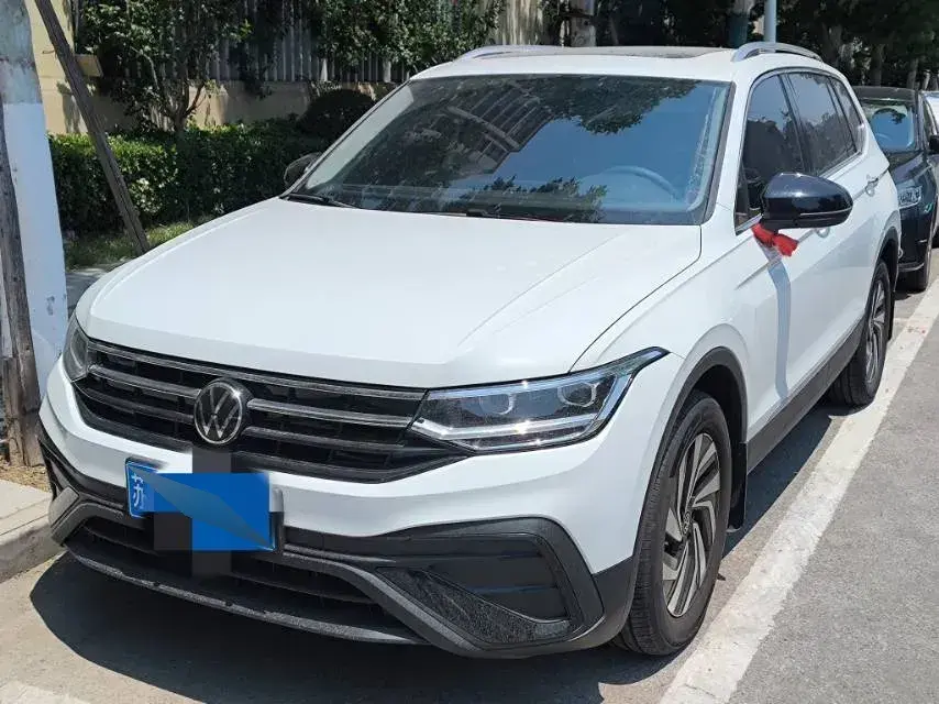 2024 Volkswagen Tiguan L 1.5T 160HP L4 7DCT